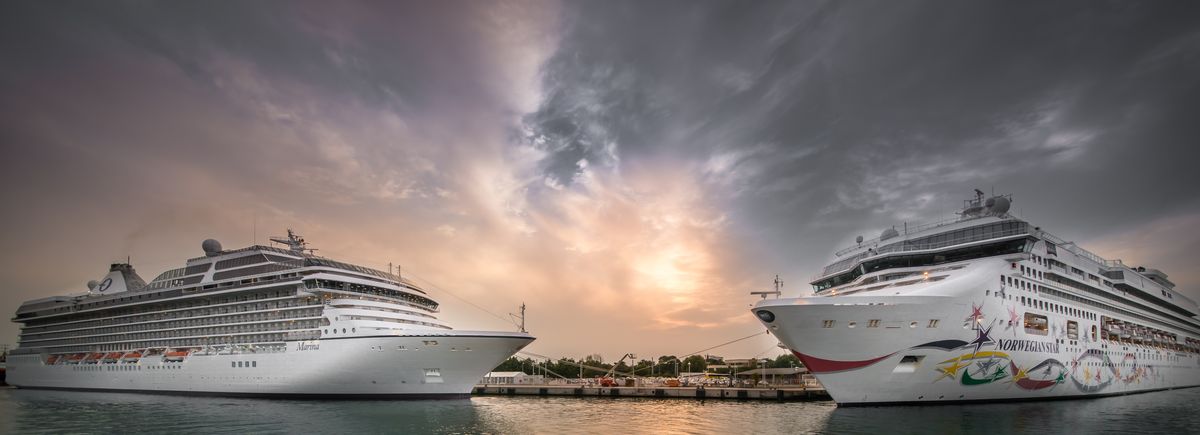 beim Treffen der Schiffsgiganten im Hafen Rostock Warnemünde...