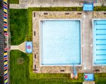 Städtisches Freibad im Herbst