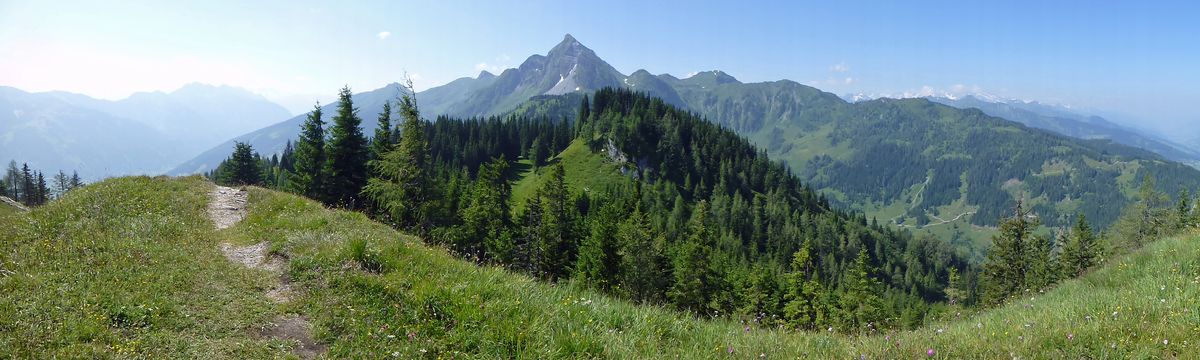 Ausblick vom Gipfel des "Rauchkögerl"