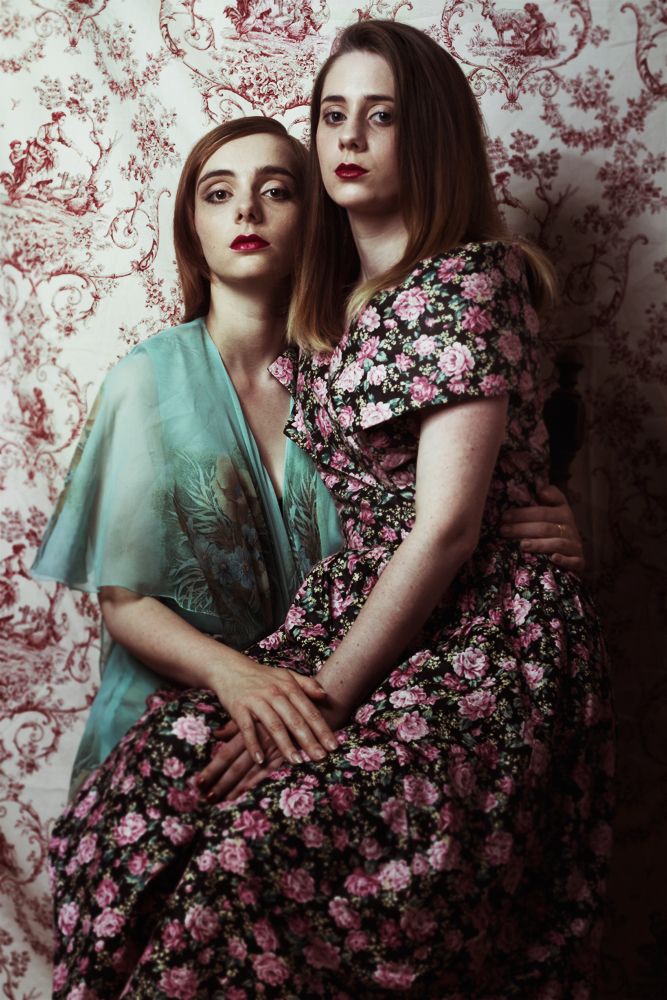 Portrait de deux soeurs